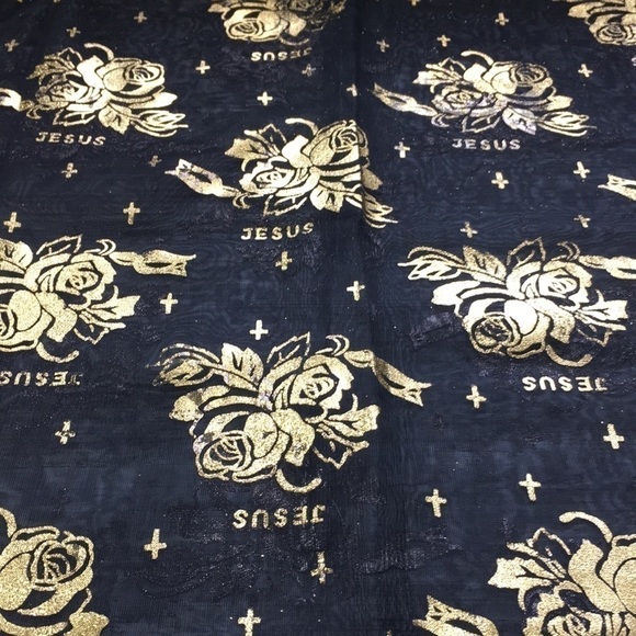 SHEER Scarf Roses Crosses & Jesus Black & Gold Metallic 60 inch - Picture 5 of 5